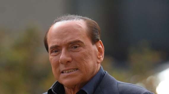 Berlusconi: "Il Milan non si vende, non scherziamo". Ma parla di cifre...
