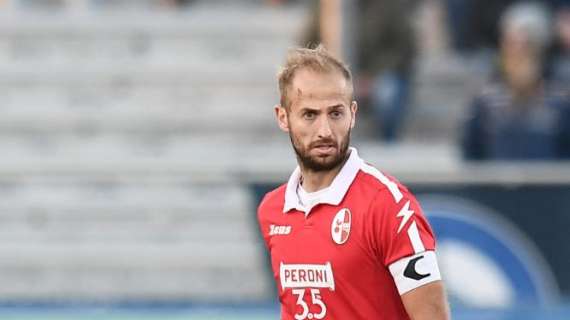 Bari, lo sfogo di Basha: "Rassicurazioni dal club, poi è arrivato il -2"