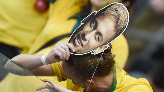 Brasile, prima bianca per Lance: i tifosi scrivano il loro sentimento