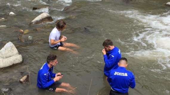 TMW - Fotonotizia: Sampdoria, giocatori al fiume dopo l’allenamento