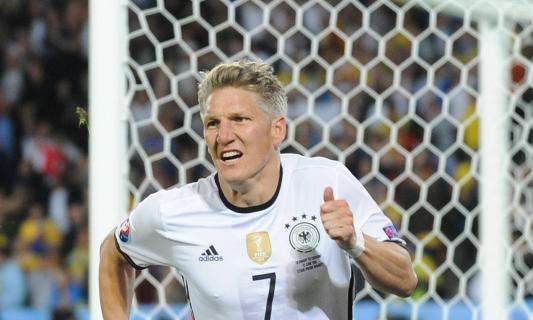 Schweinsteiger celebra Buffon: "Traguardo leggendario, congratulazioni Gigi"