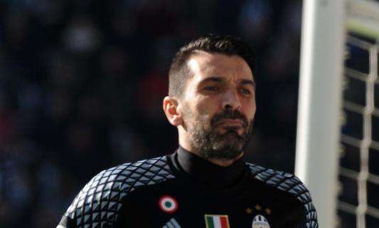 Buffon con Gabbani: "E' l'aria di Carrara, magari viene anche Bernardeschi"