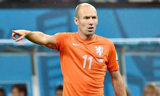 Robben tiene in ansia l'Olanda. A breve verranno sciolte le riserve