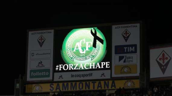 Torino, striscione dei tifosi in memoria della Chapecoense