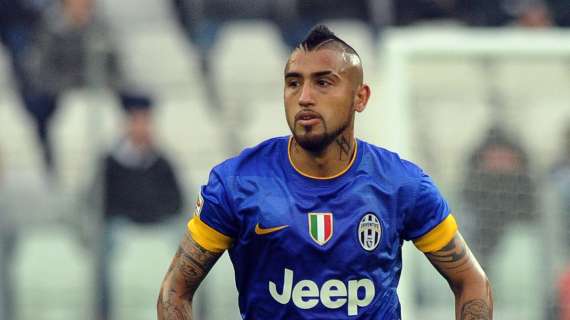 Juventus, lieve distorsione al ginocchio per Vidal