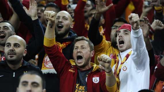 Galatasaray-Besiktas, scoppia il derby per il numero 10 Emre Akbaba