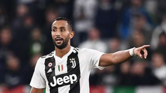 Juventus, si ferma Benatia: infiammazione al ginocchio destro