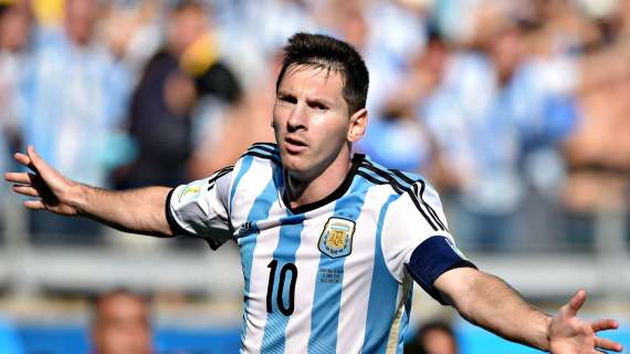 Argentina, Clarin: "Festa con le magie di Messi"