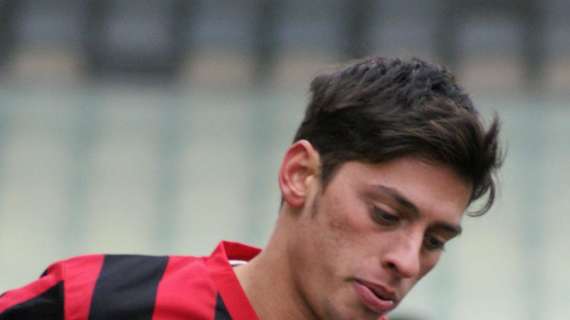 Velardi: "Ringrazio il Parma per la fiducia, ma vorrei giocare fra i Pro"