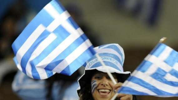 AEK Atene, per la panchina si pensa allo spagnolo Luis Cesar