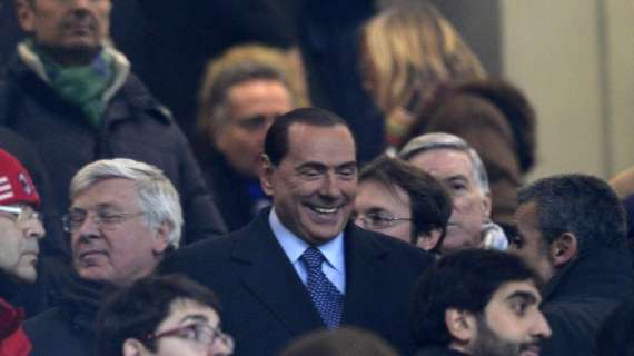 Berlusconi: "Vedrò Bee fra due settimane. Spero che vada tutto in porto"