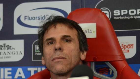 Cagliari, rescissione per Zola: ha rinunciato a tre mesi di stipendio