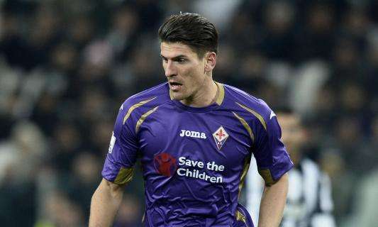 Fiorentina, i convocati di Montella: torna Gomez, out Pizarro