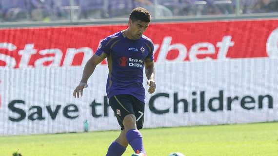 Fiorentina, si ferma anche Pizarro: lesione all'adduttore per il cileno