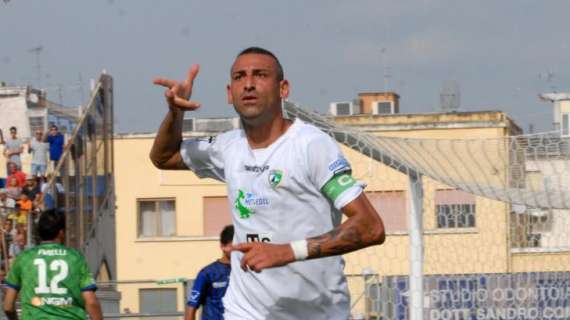 Avellino, Castaldo: "Vogliamo i playoff, i tifosi ci aiutino"