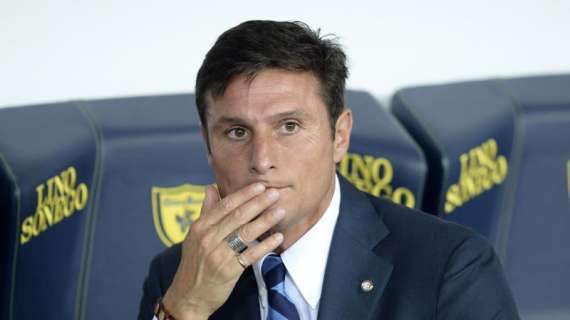 Inter, Zanetti: "Stiamo tutti aiutando De Boer. Oggi inizia il nostro campionato"