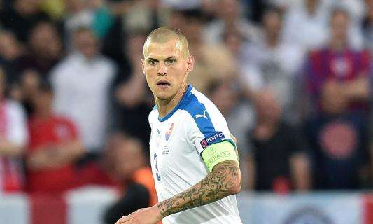 Slovacchia, Skrtel espulso contro l'Inghilterra: salta la Slovenia