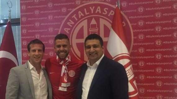 Fotonotizia - Menez con la maglia dell'Antalyaspor