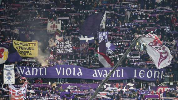 Fiorentina, ecco Vlahovic: "Felice e orgoglioso, darò tutto per la maglia"