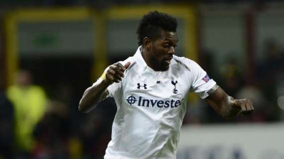 Tottenham, Adebayor fa chiarezza: "Non ho mai criticato la tifoseria"