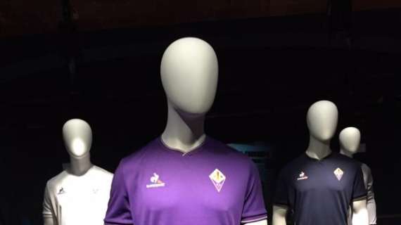 Fotonotizia - Fiorentina, le nuove maglie per la stagione 2015-2016