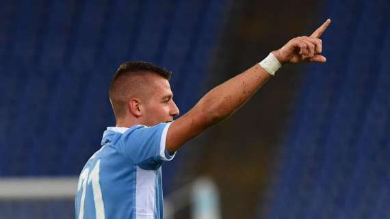 Primo successo senza i gol degli attaccanti: Lazio pronta per il derby