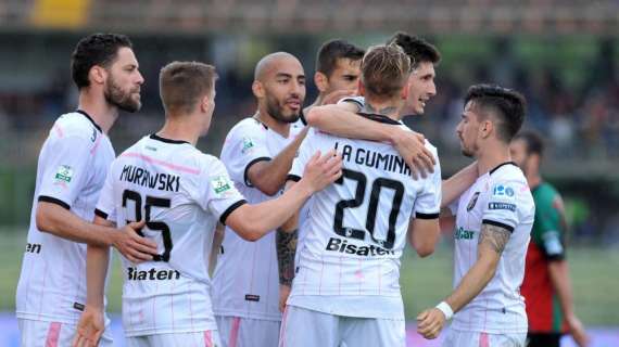 Il Palermo dilaga nella ripresa ed è la nuova capolista: 3-0 al Pescara