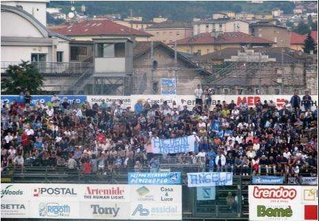 Napoli, allo stadio Briamasco striscione durissimo contro Higuain