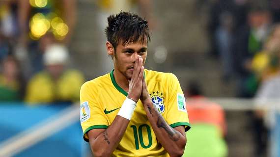 Brasile, Neymar portato all'ospedale per accertamenti