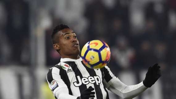 Juventus, Alex Sandro resta in bilico: bianconeri in attesa dell'asta