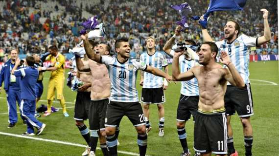 ESCLUSIVA TMW - Decime qué se siente: tifosi e Argentina cantano insieme