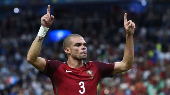Real Madrid, staff tecnico arrabbiato con Pepe per lo scarso impegno