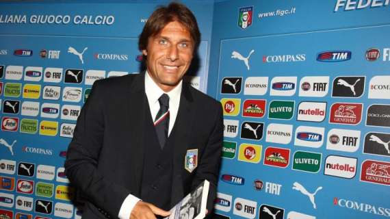 Italia, Conte: "Voglio poche distrazioni dai miei calciatori, Pirlo disponibile"
