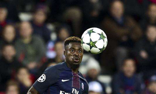 PSG, Aurier preferisce Manchester all'ipotesi Barcellona