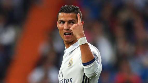 Real Madrid, AS titola: "Ombrello Cristiano Ronaldo"