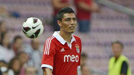 Benfica, l'attaccante Cardozo verso la permanenza