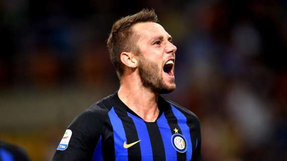 De Vrij: "Se avessi voluto favorire l'Inter non avrei aspettato l'ultima gara"