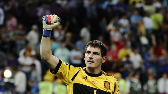 Real Madrid, Casillas: "Tirerò le orecchie a Busquets per il fallo su Pepe"