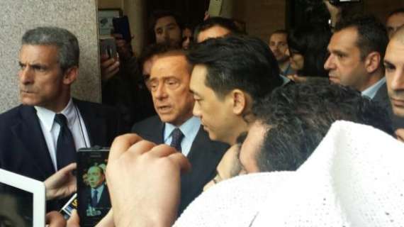 Milan, siglato l'accordo vincolante tra Berlusconi e Mr. Bee