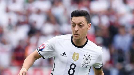 Özil e la Germania, la fine burrascosa di un amore mai del tutto sbocciato
