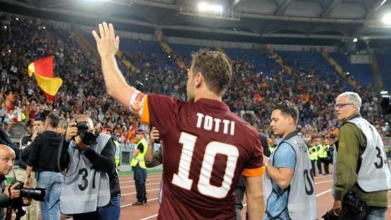 Roma, Totti: "Tutti devono avere la possibilità di sognare il 10"