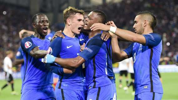 La Francia vince e convince. L'Equipe: "Orizzonte Bleu"