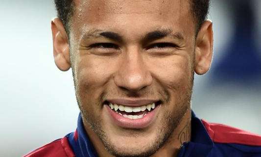 Neymar: "Spero un giorno di essere al livello di Messi e Ronaldo"