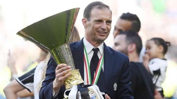 Juventus, Allegri tweetta: "Manca solo l'ultima, la più importante"
