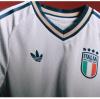 Italia, desvelada la segunda equipación de la Selección: inspirada en la tradición...