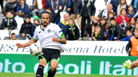 Álex Rodríguez clasifica al Cesena para octavos de Copa en Italia