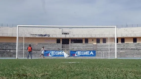 Club León, conitinúa Ángel Mena