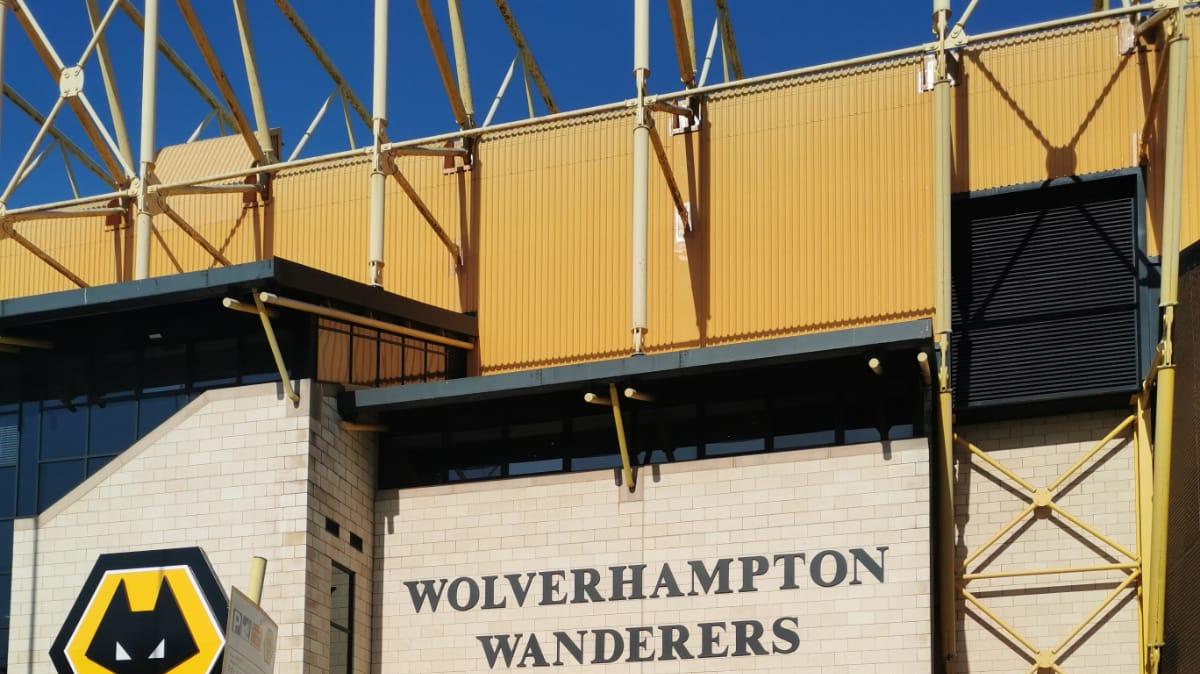 "Vuelvo a casa y no hablo con mi mujer": el desconsuelo en un Wolverhampton en caída libre