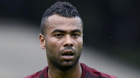 Inglaterra, Ashley Cole será el ayudante de Lee Carsley