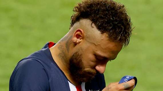 France Football le pega duro a Neymar: "Insoportable, egocéntrico y catastrófico"